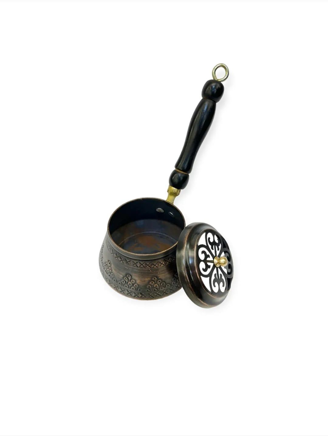 Bakır Tütsü Kabı El Yapımı Osmanlı Motifli  – Kapaklı & Ahşap Saplı