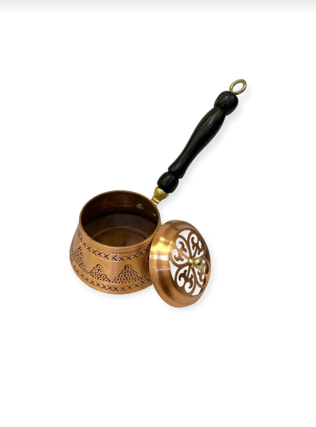 Bakır Tütsü Kabı El Yapımı Osmanlı Motifli  – Kapaklı & Ahşap Saplı